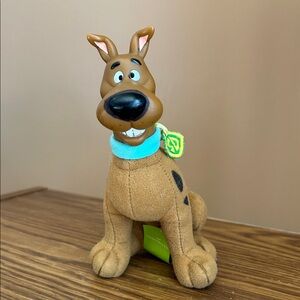 Hanna Barbera Scooby Doo Dog Plush 6 “Brown Sitting Stuffed Animal Toy